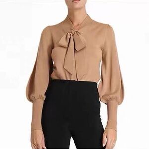 Zimmermann
Merino Wool V-Neck Sweater / Blouse Size Small